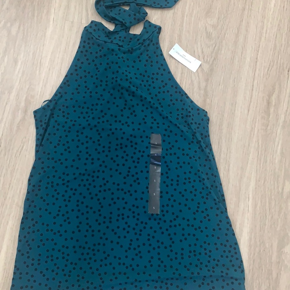 Halter neck polka dot top